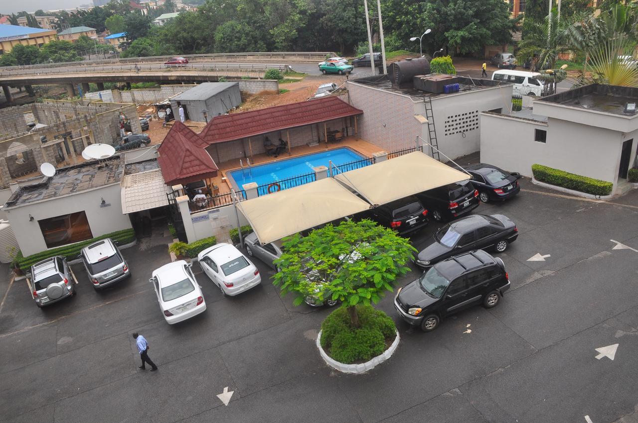 Bolton White Apartments Abuja Bagian luar foto