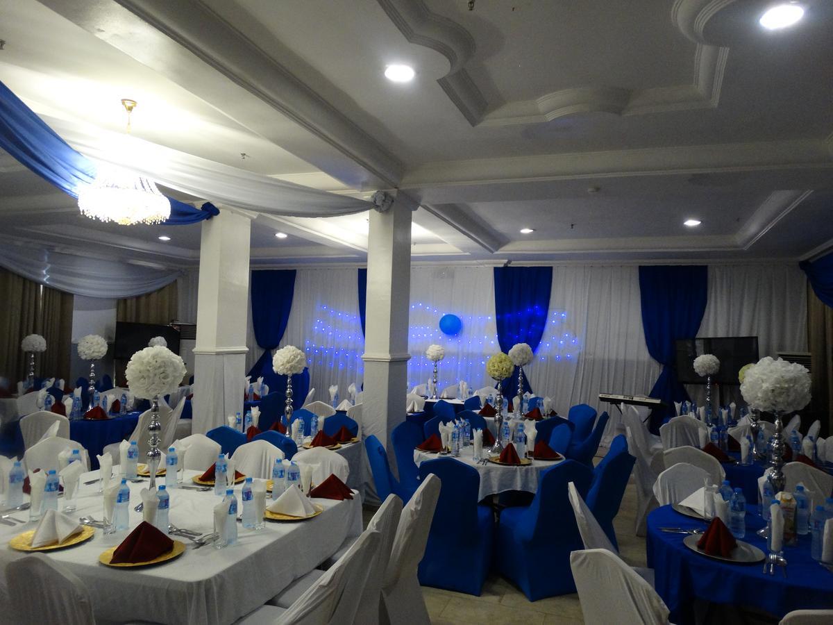 Bolton White Apartments Abuja Bagian luar foto