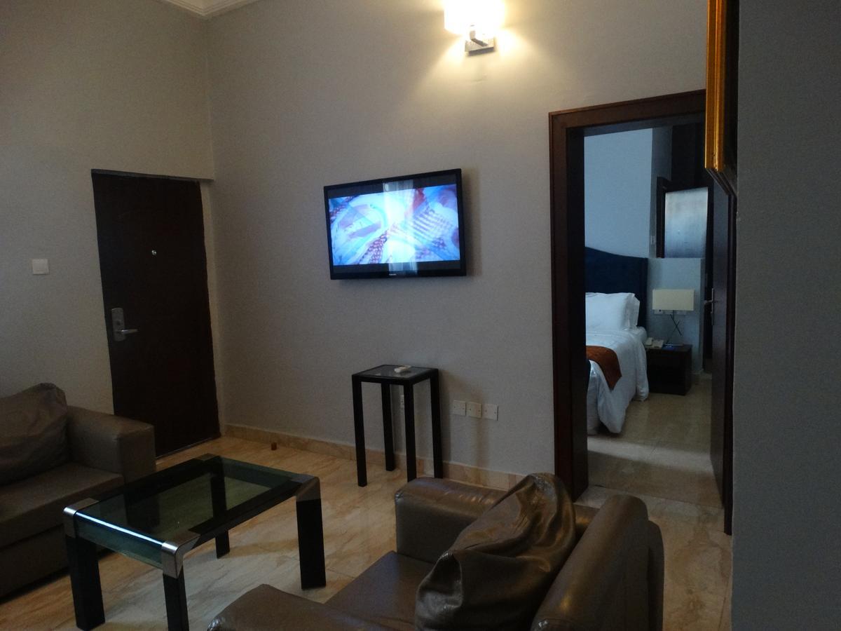 Bolton White Apartments Abuja Bagian luar foto