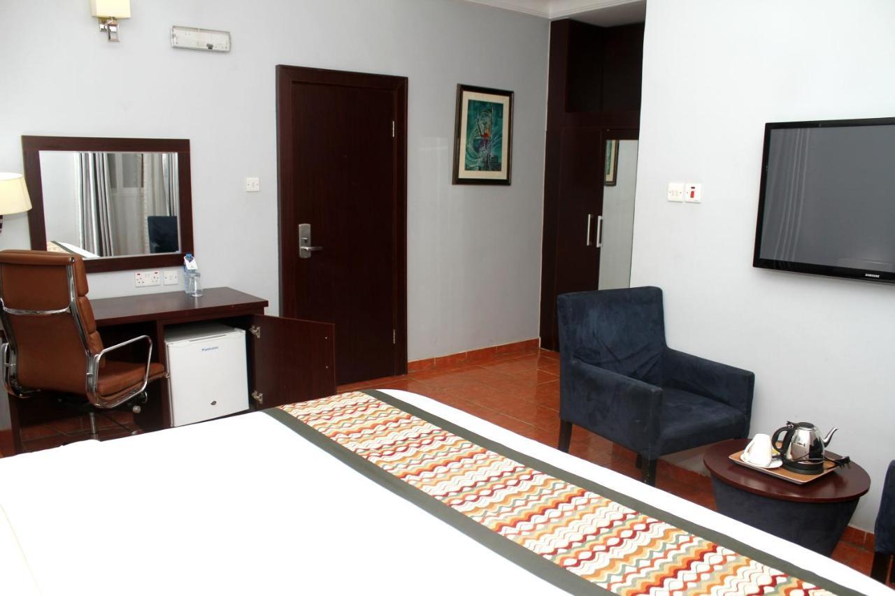 Bolton White Apartments Abuja Bagian luar foto
