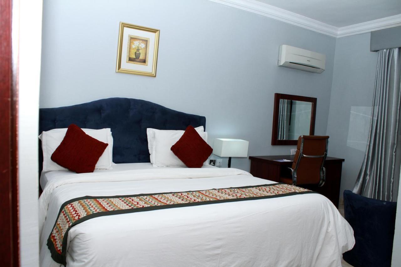 Bolton White Apartments Abuja Bagian luar foto