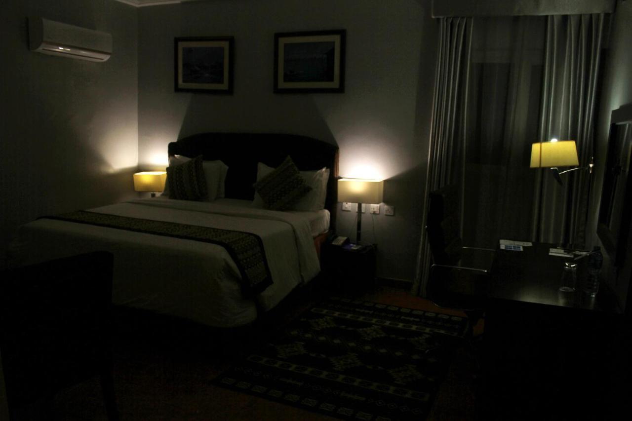 Bolton White Apartments Abuja Bagian luar foto